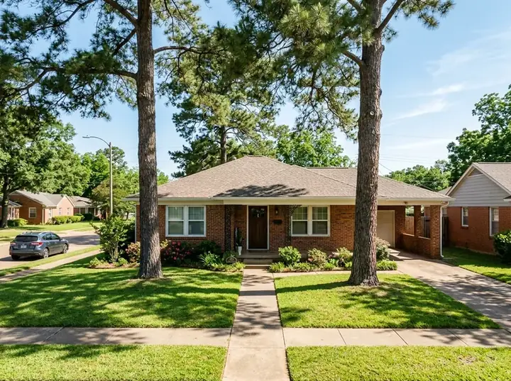 Historic brick residence in Downtown Longview TX 75601 undergoing non-invasive slab leak scan